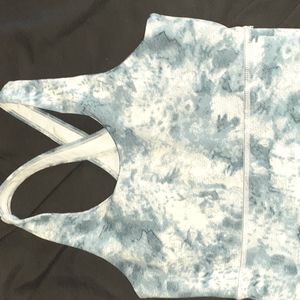 🔥Pick 3 for $15 🔥ght blue sports bra with padding